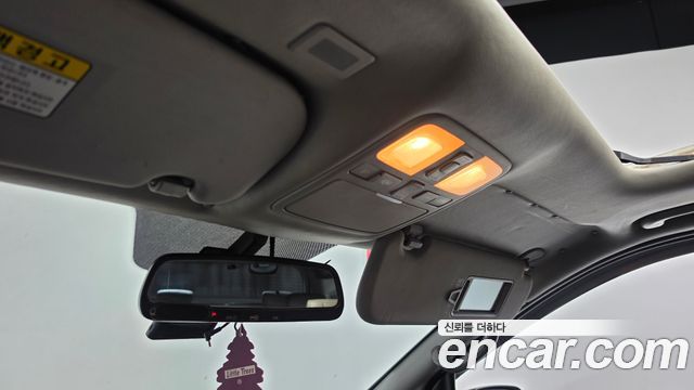 Hyundai Grand Starex 11-Seater Wagon CVX Premium 2014 — фото 16