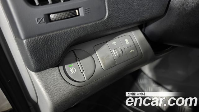 Hyundai Grand Starex 11-Seater Wagon CVX Premium 2014 — фото 30