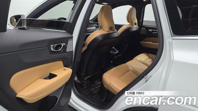 Volvo XC60 (II) D5 Inscription 2020 — фото 12
