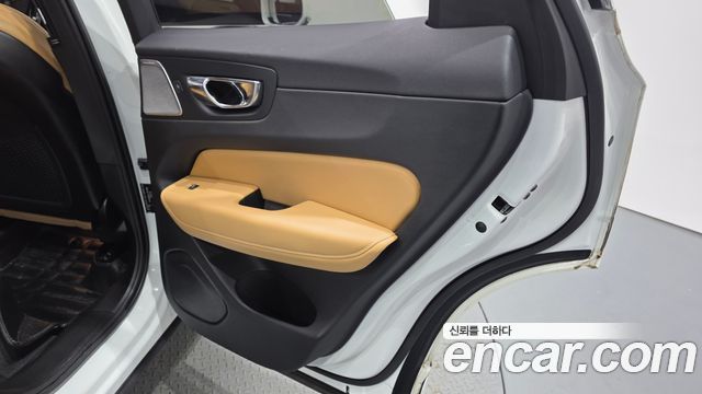 Volvo XC60 (II) D5 Inscription 2020 — фото 25