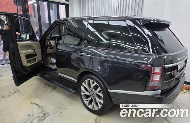 Land Rover Range Rover (IV) 5.0 SC Vogue SE LWB 2014 — фото 4