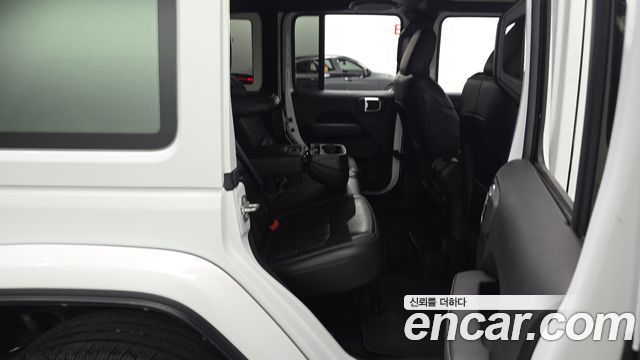 Jeep Wrangler (JL) 2.0 Overland 4Door 2023 — фото 11