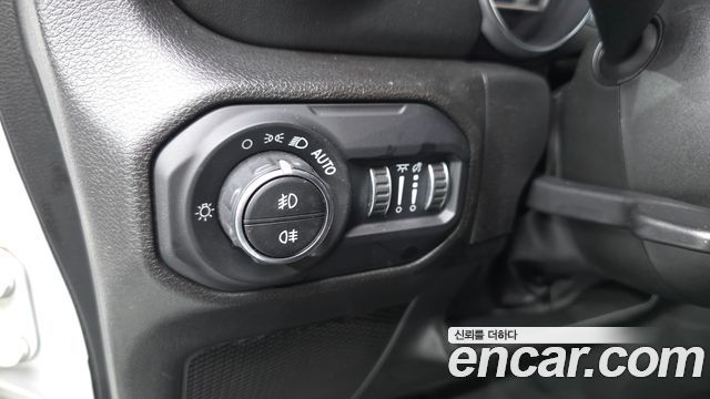 Jeep Wrangler (JL) 2.0 Overland 4Door 2023 — фото 20