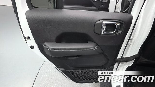Jeep Wrangler (JL) 2.0 Overland 4Door 2023 — фото 25
