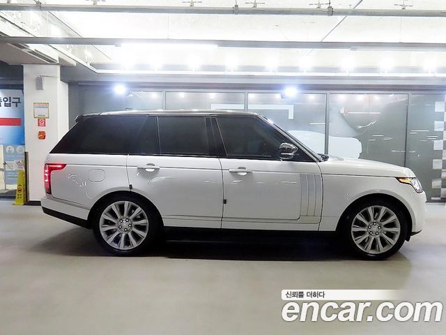 Land Rover Range Rover (IV) 5.0 SC Vogue SE 2017 — фото 3