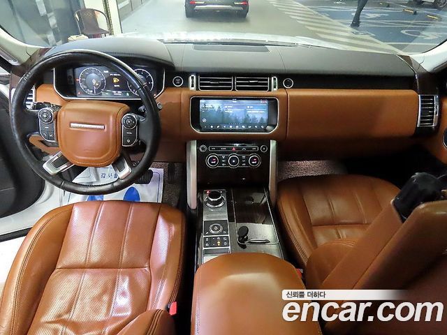 Land Rover Range Rover (IV) 5.0 SC Vogue SE 2017 — фото 9