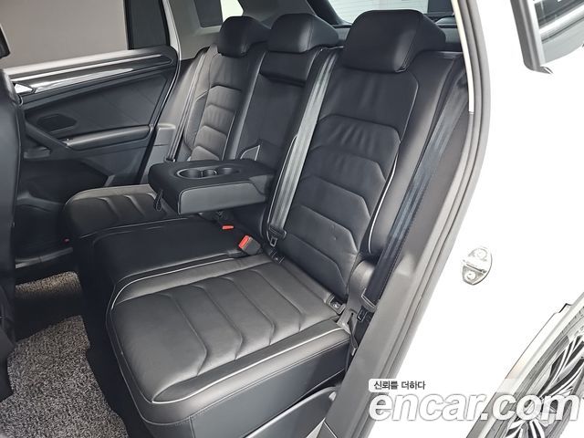 Volkswagen Tiguan (II) 2.0 TDI 4-Motion Premium 2022 — фото 21