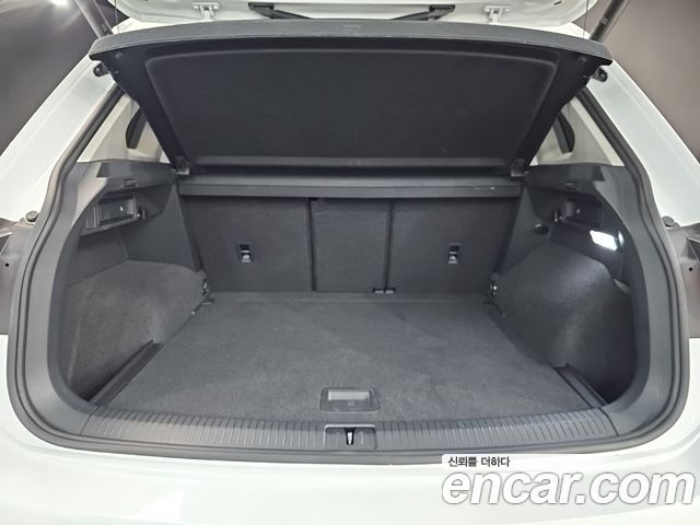 Volkswagen Tiguan (II) 2.0 TDI 4-Motion Premium 2022 — фото 23