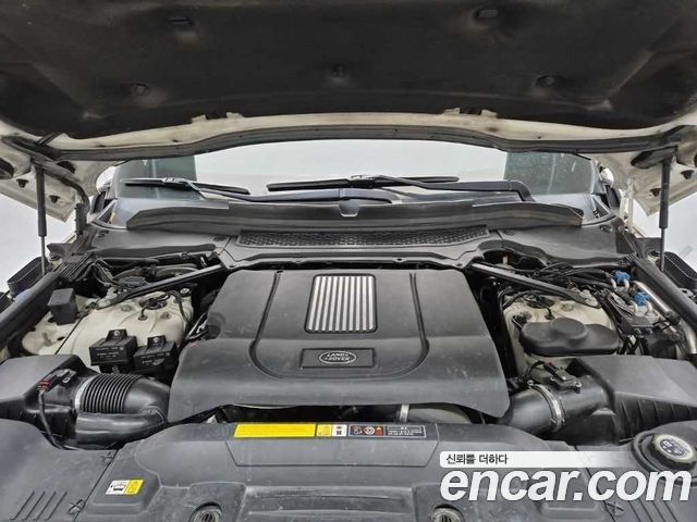 Land Rover Range Rover (IV) 4.4 SDV8 Vogue SE DIESEL 2016 — фото 5