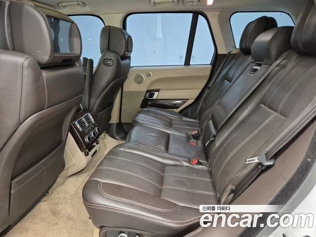 Land Rover Range Rover (IV) 4.4 SDV8 Vogue SE DIESEL 2016 — фото 16