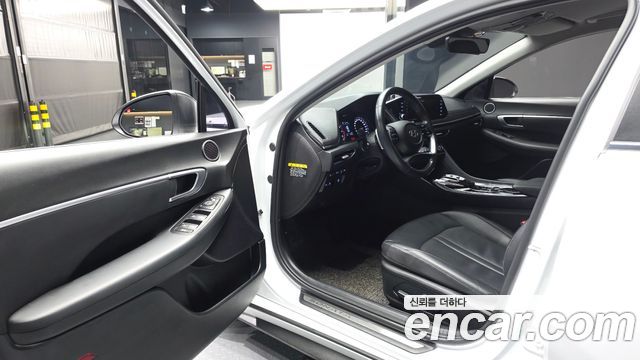 Hyundai Sonata (DN8) 2.0 Premium 2020 — фото 10