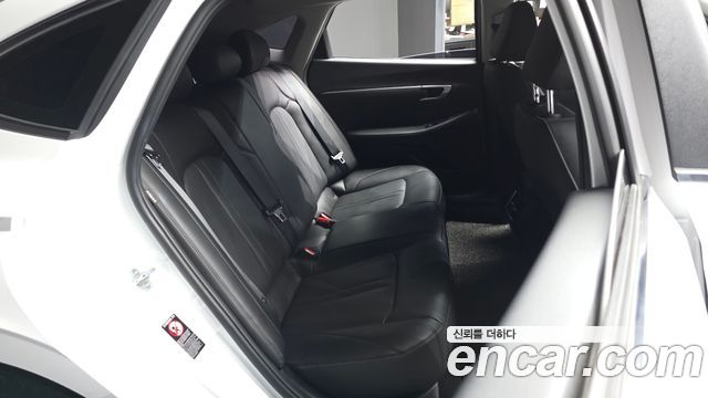 Hyundai Sonata (DN8) 2.0 Premium 2020 — фото 12