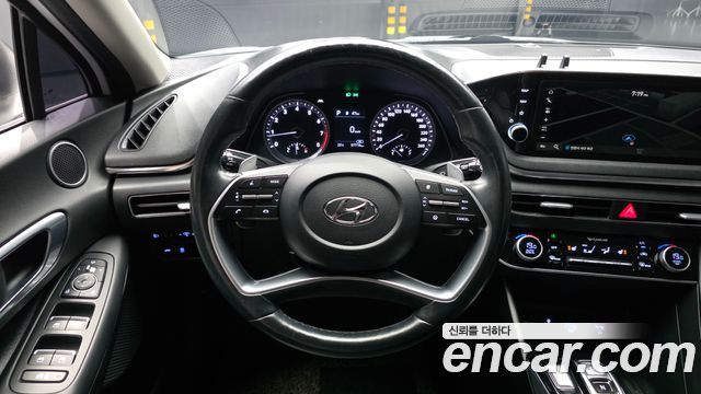 Hyundai Sonata (DN8) 2.0 Premium 2020 — фото 13