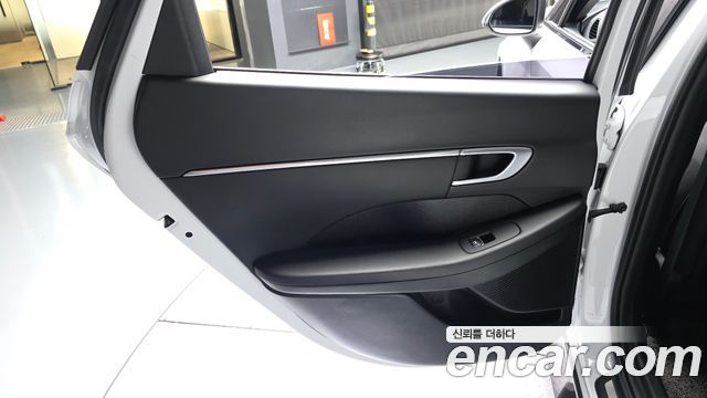 Hyundai Sonata (DN8) 2.0 Premium 2020 — фото 25