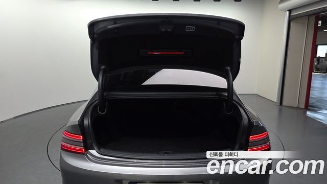 Genesis G80 (RG3) Gasoline 3.5 Turbo 2WD 2022 — фото 20