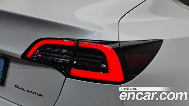 Tesla Model 3 Long Range AWD 2020 — фото 23