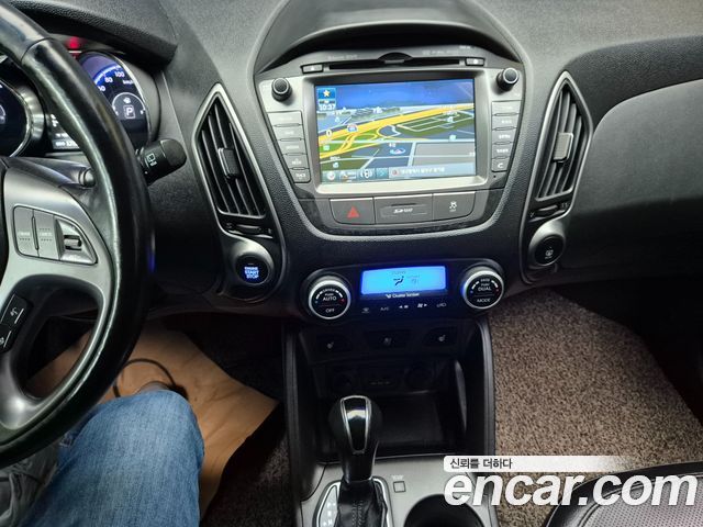 Hyundai Tucson ix Diesel(e-VGT) 4WD Modern 2014 — фото 15