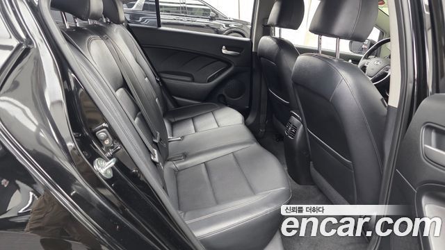 Kia K3 Luxury 2015 — фото 11