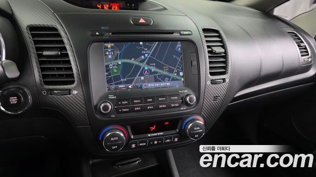 Kia K3 Luxury 2015 — фото 13
