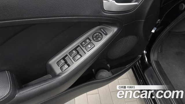 Kia K3 Luxury 2015 — фото 28