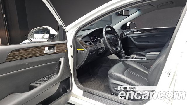Hyundai Sonata (LF) 2.0 Smart 2015 — фото 10
