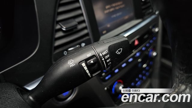 Hyundai Sonata (LF) 2.0 Smart 2015 — фото 29