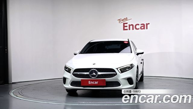 Mercedes-Benz A-Class (W177) A220 Hatchback 2019 — фото 3
