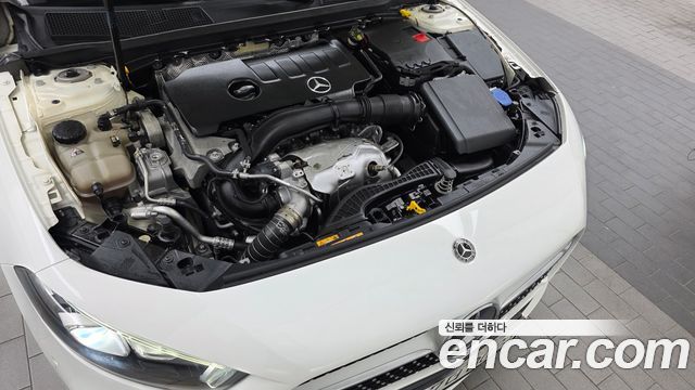 Mercedes-Benz A-Class (W177) A220 Hatchback 2019 — фото 6