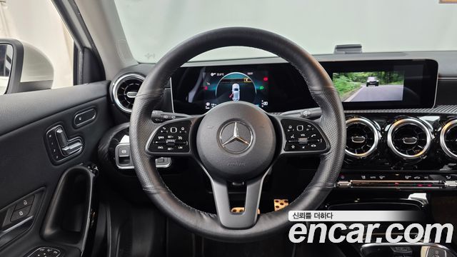 Mercedes-Benz A-Class (W177) A220 Hatchback 2019 — фото 13