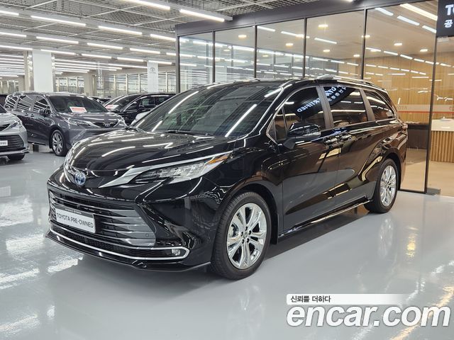 Toyota Sienna (IV) 2.5 Hybrid 2WD