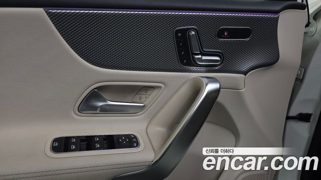 Mercedes-Benz A-Class (W177) A220 Hatchback 2022 — фото 27