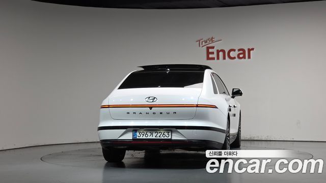 Hyundai Grandeur (GN7) 2,5 Gasoline 2WD Honors 2026 — фото 4