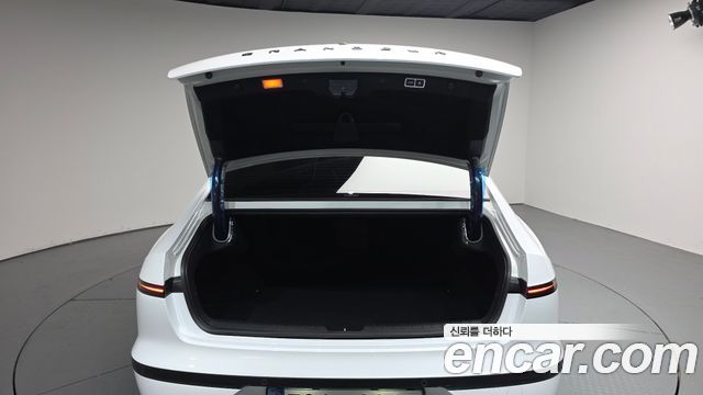 Hyundai Grandeur (GN7) 2,5 Gasoline 2WD Honors 2026 — фото 20