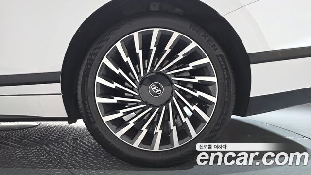 Hyundai Grandeur (GN7) 2,5 Gasoline 2WD Honors 2026 — фото 21
