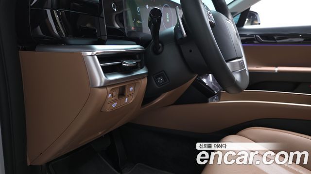 Hyundai Grandeur (GN7) 2,5 Gasoline 2WD Honors 2026 — фото 37