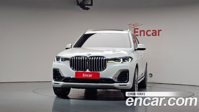 BMW X7 (G07) xDrive 40i Design Pure Excellence 7-Seater 2022 — фото 3