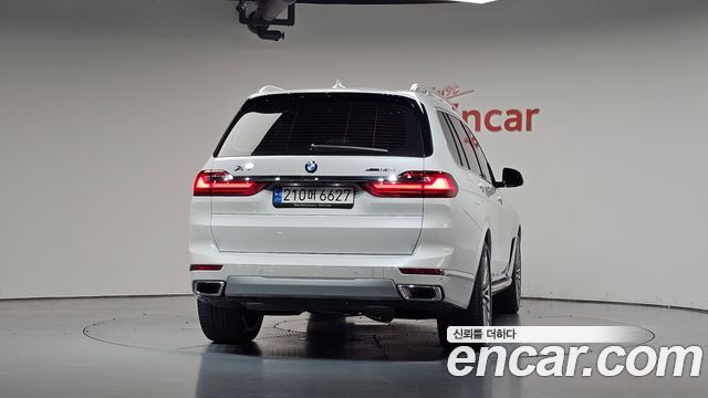 BMW X7 (G07) xDrive 40i Design Pure Excellence 7-Seater 2022 — фото 4