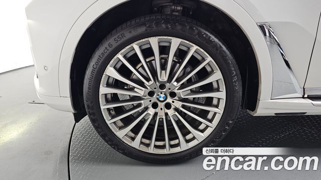 BMW X7 (G07) xDrive 40i Design Pure Excellence 7-Seater 2022 — фото 5