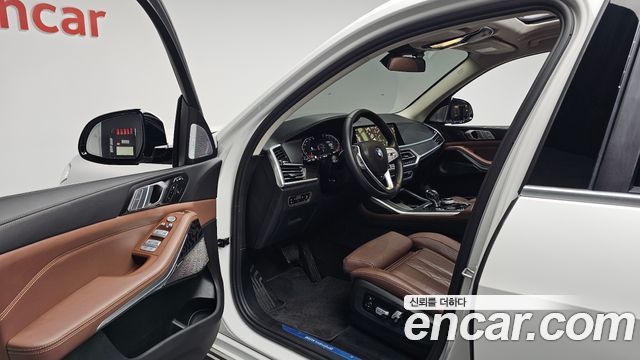 BMW X7 (G07) xDrive 40i Design Pure Excellence 7-Seater 2022 — фото 10