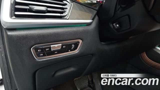 BMW X7 (G07) xDrive 40i Design Pure Excellence 7-Seater 2022 — фото 14