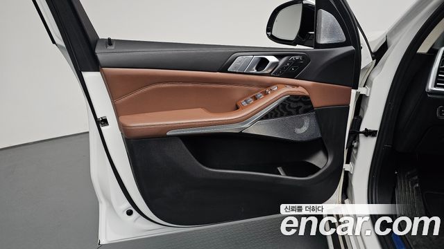 BMW X7 (G07) xDrive 40i Design Pure Excellence 7-Seater 2022 — фото 24