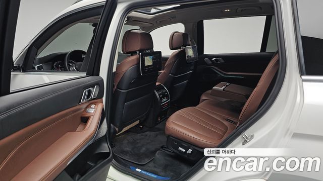 BMW X7 (G07) xDrive 40i Design Pure Excellence 7-Seater 2022 — фото 26