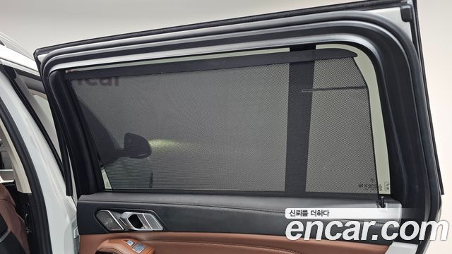 BMW X7 (G07) xDrive 40i Design Pure Excellence 7-Seater 2022 — фото 32