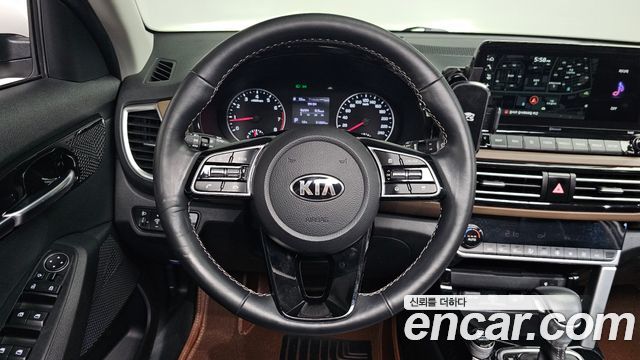 Kia Seltos Gasoline 1.6 Turbo 2WD Signature 2021 — фото 13