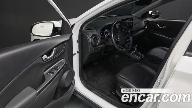 Hyundai Kona Gasoline 2.0 2WD Modern 2021 — фото 10
