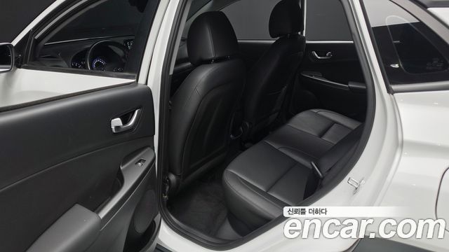 Hyundai Kona Gasoline 2.0 2WD Modern 2021 — фото 12