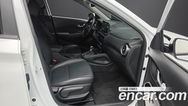 Hyundai Kona Gasoline 2.0 2WD Modern 2021 — фото 26