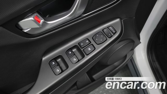 Hyundai Kona Gasoline 2.0 2WD Modern 2021 — фото 28