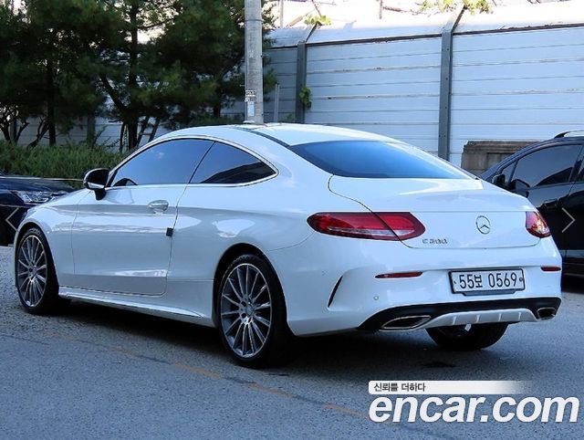 Mercedes-Benz C-Class (W205) C200 Coupe 2016 — фото 3