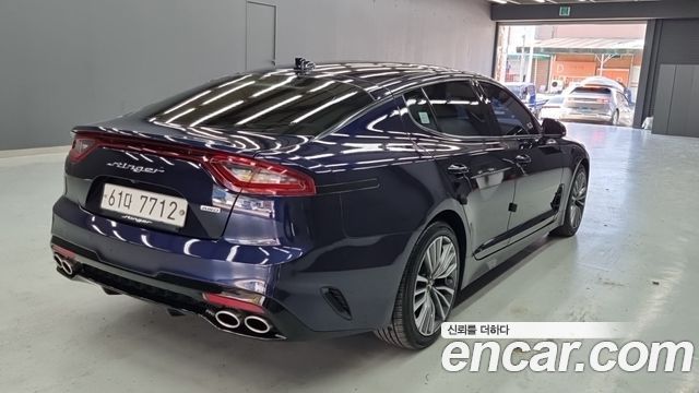Kia Stinger 2.0 Turbo AWD Platinum 2020 — фото 2